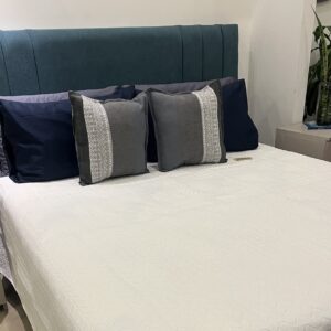 Cubrecama Brescia Queen Blanco Flecha